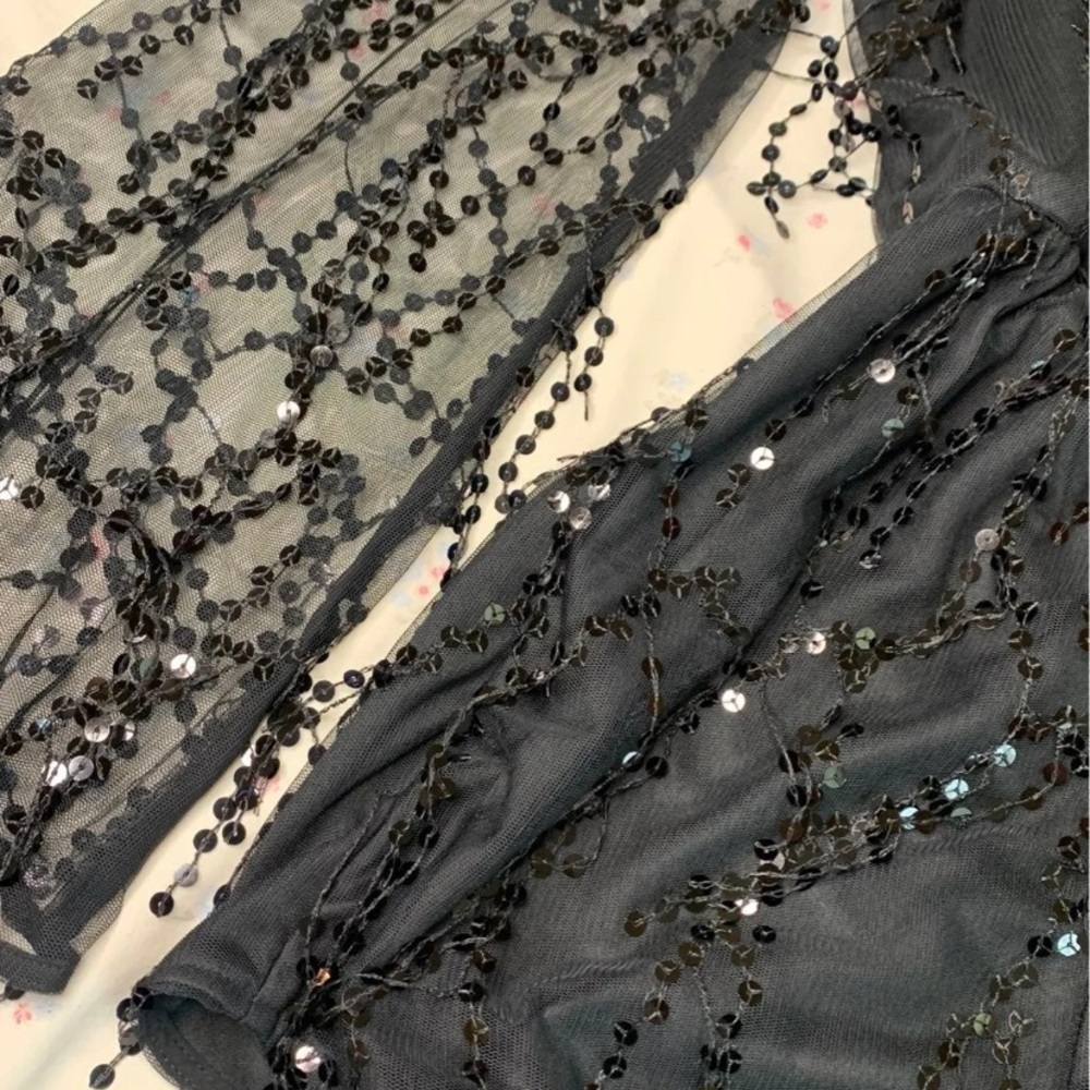 Sequin Romper - Picture 2 of 7